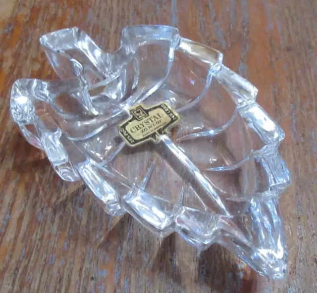 Vintage ZAJECAR 24% LEAD CRYSTAL YUGOSLAVIA Leaf Personal ASHTRAY 4 1/2"