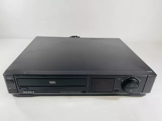 LECTEUR VHS SONY VHS PLAYER SVO-1630 / NEEDS REPAIR