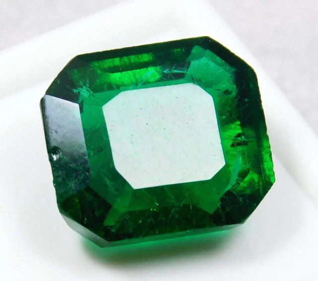 11,80 ct de pierres précieuses naturelles certifiées émeraude verte...