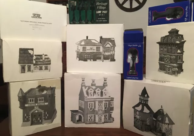 DEPARTMENT 56-ORIGINAL 6 DICKEN'S VILLAGE HOUSES+set of lanterns,fence 