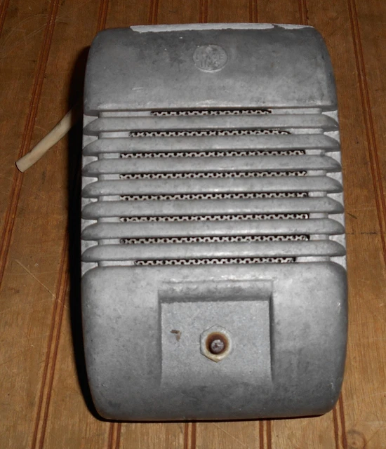 vintage “Drive In’s” Brand Drive in Movie THEATER Cast Metal SPEAKER