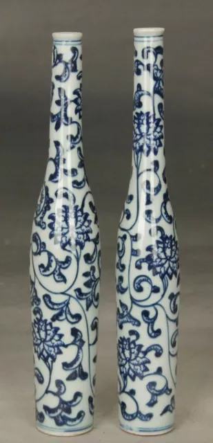 One pair Fine Beautiful Chinese Blue and white porcelain vase painting flowers