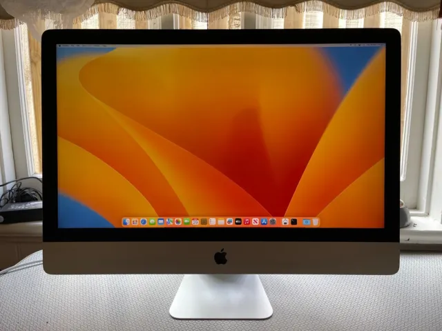 2020 27"Apple iMac 3.8 GHz 8 Core 10th Gen Retina 128GB RAM Excellent Condition