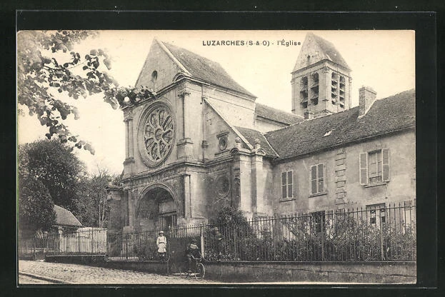 CPA Luzarches, L´Eglise, vue partielle der l'Église