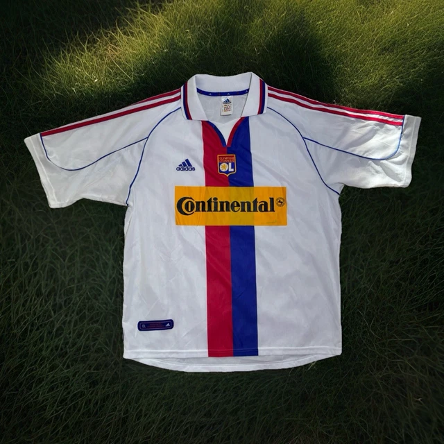 Olympique Lyonnais Home Maillot de foot 2004 - 2005. Sponsored by Novotel