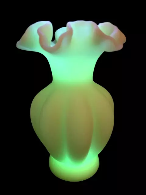 Vintage FENTON Satin URANIUM Glow CUSTARD Glass RUFFLED Edge MELON VASE Green