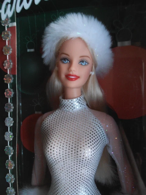 HOLIDAY EXCITEMENT BARBIE Doll 2001 Mattel #29203 with a Bracelet
