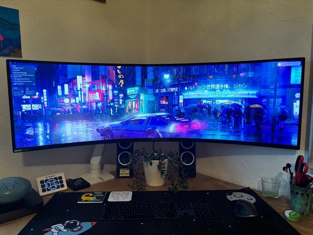 Samsung Odyssey G9 LC49G95TSSRXXU Dual QHD Curved Ultrawide Gaming Monitor, 49",