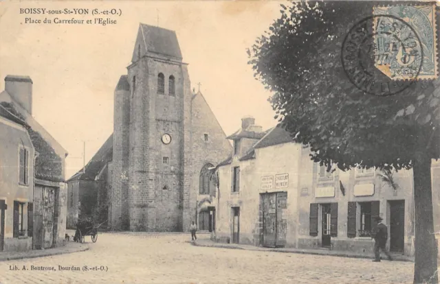 Cpa 91 Boissy Sous Saint Yon Place Du Carrefour Et Eglise