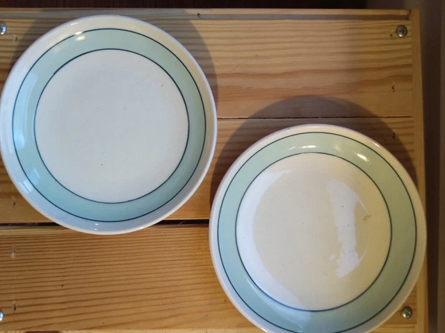 2 sous tasses faïence fine blanche et verte Pexonne