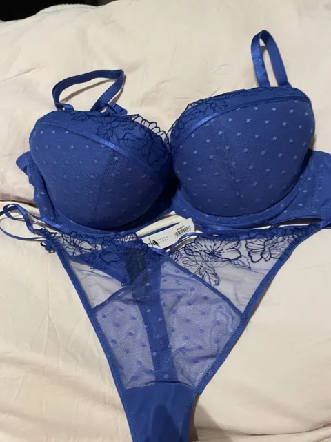 Blue Polkerdot Underwear Set - Unwanted Christmas Gift 36D Bra - 16 - Knickers