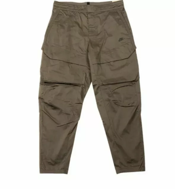Nike NSW Tech Essential Woven Utility Cargo Pants Size 32 Men Brown DD6570 004