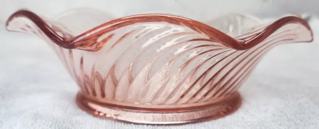 Pink Depression Glass Twisted Optic Pattern Ruffled Bowl 6 1/2"