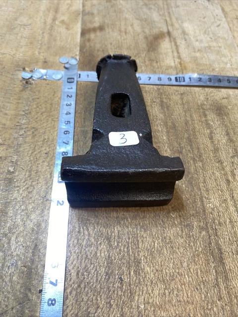 OUTIL ANCIEN MARTEAU Poinçon de Forgeron , forgé, 2,500 kg, fer 26 cm