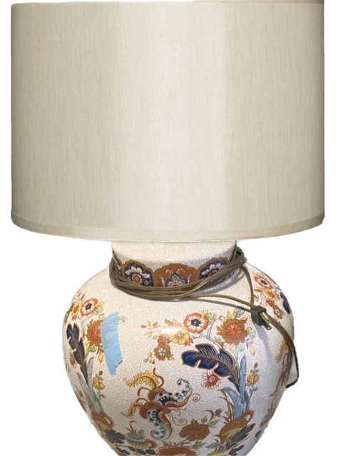 VINTAGE CHINOISERIE LAMP IMARI Style CHINESE URN - Floral Motif Porcelain