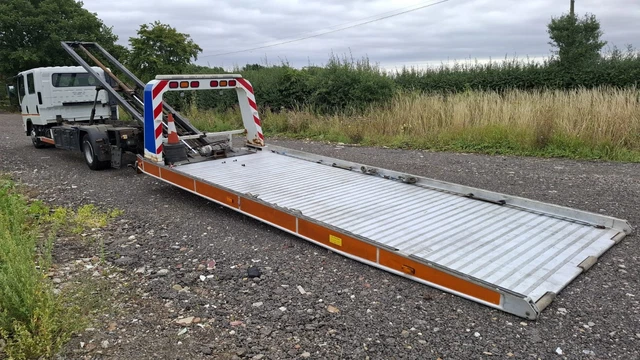ISUZU N75 190 Crewcab Alloy Bed SLA tilt and Slide 7.5t Recovery Truck ...