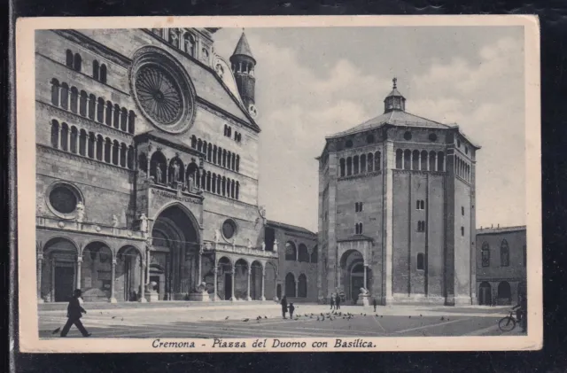 Cartolina Cremona Piazza del Duomo con Basilica ANIMATA CG84