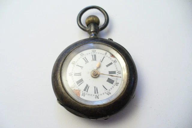 Montre à Gousset Ancienne En Argent – Ne Fonctionne Pas – Pour Pièces Ou Restauration