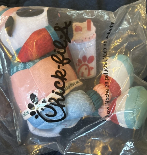 CHICKFILA CHRISTMAS 2023 Plush Cow 🎄 Doll Toy Chikin 7" LIMITED