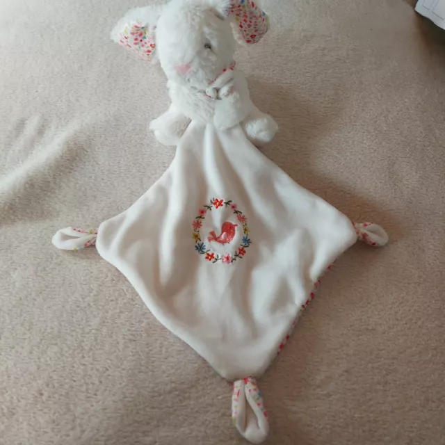 Doudou Lapin blanc robe rose  liberty  avec mouchoir "bébé" Pommette état neuf
