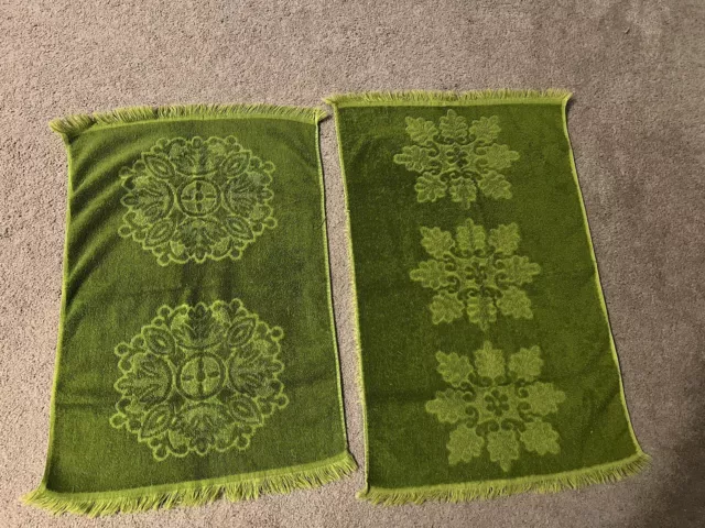 Vintage 1970s Avocado Green Hand Towels