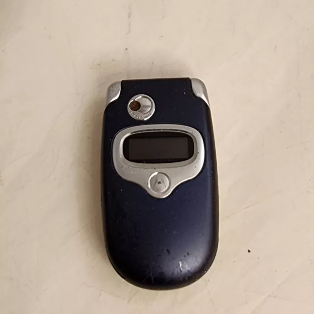 #7594 VTG Motorola Razor Flip phone PARTS ONLY