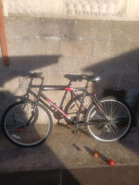 UNIMOTO VIPER BLOWOUT 18-speed Retro/Classic Mountain Bike (Needs