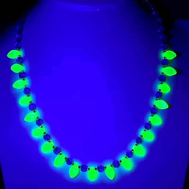 Uranum Glass Necklace  Czech Glass Uranum Beads Vintage Women`s Jewelry Art Deco