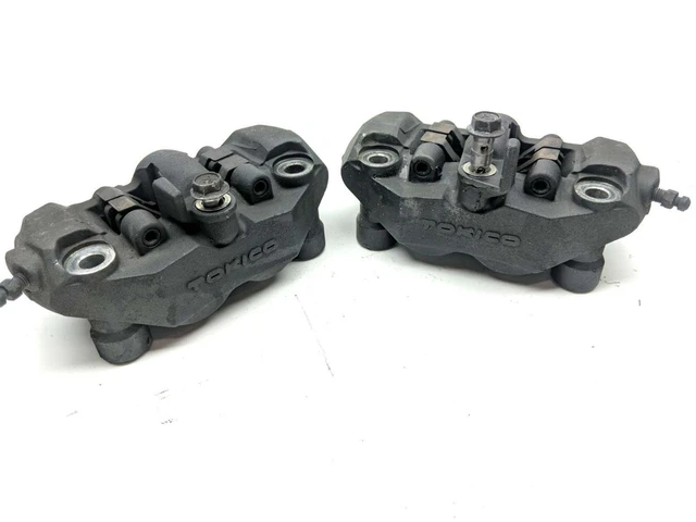 06 07 Suzuki Gsxr 600 750 Anteriore Freno Pinze