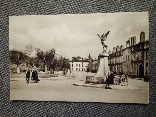 Cpa Nancy Cours Raymond Poincarre Et Monument De L Aviation