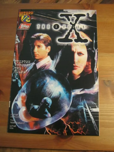 Wizard Half - X-Files 1/2 1996 - #53 - Topps with COA - Mulder & Scully     ZCO2