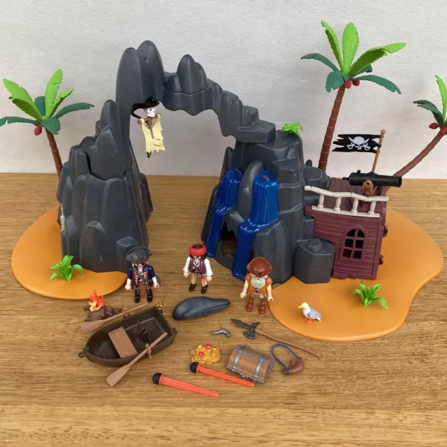 🔹 6679 Playmobil Pirate Treasure Island Play Set With People & Row Boat 2