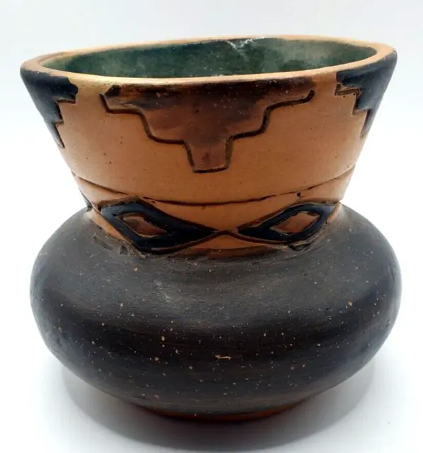 Handmade Red Clay  Pottery Southwest Design Pot Green Glaze Inside Well MadeBX1N