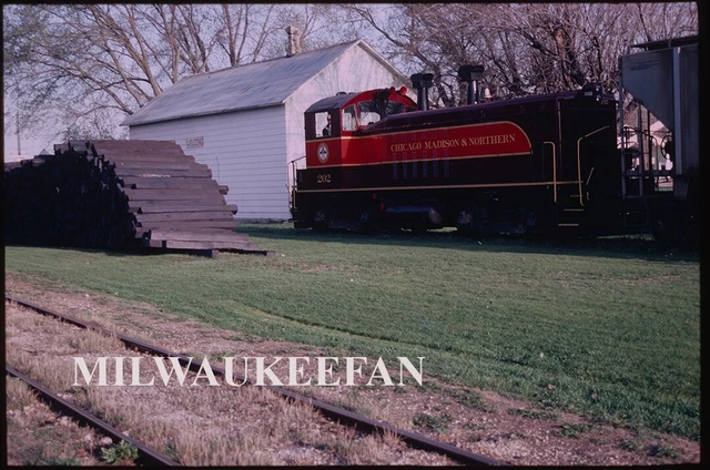 Original color slide Chicago Madison and Northern SW7 202 Waukesha PLASTIC MOUNT