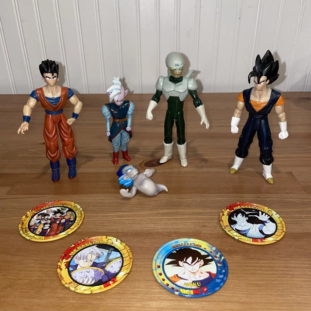 LOT OF 5 Dragon Ball Z Action Figures And 4 Medallions Early 2000’s