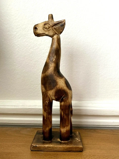 Girafe Sculptée En Bois – Statue Animalière – Déco Nature – Fabrication Française