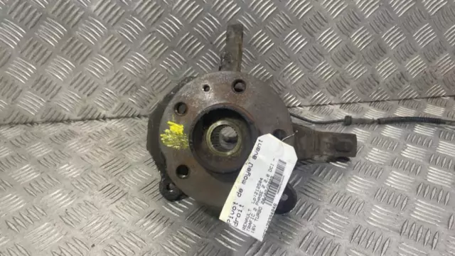 Pivot de moyeu avant droit RENAULT TRAFIC 2 8200630533