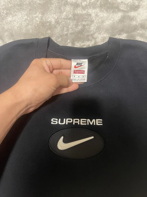 Supreme / 可愛らし Nike Jewel Crewneck  