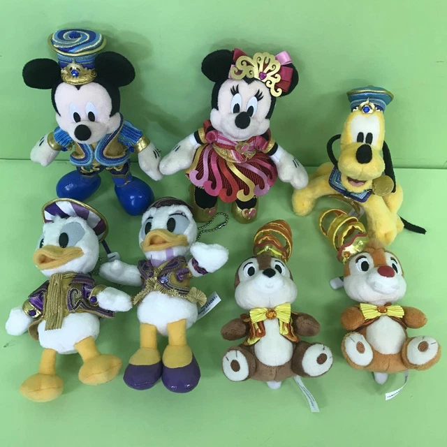 Disney Goods lot of 7 Plush badge Mickey Minnie Pluto Chip Dale Donald Daisy