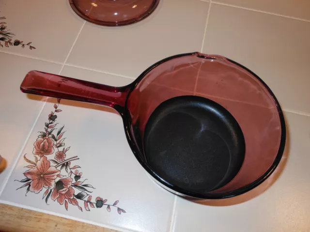 Corning Vision pyrex 1L Saucepan Pot w/Lid Cranberry Non-Stick Teflon EUC