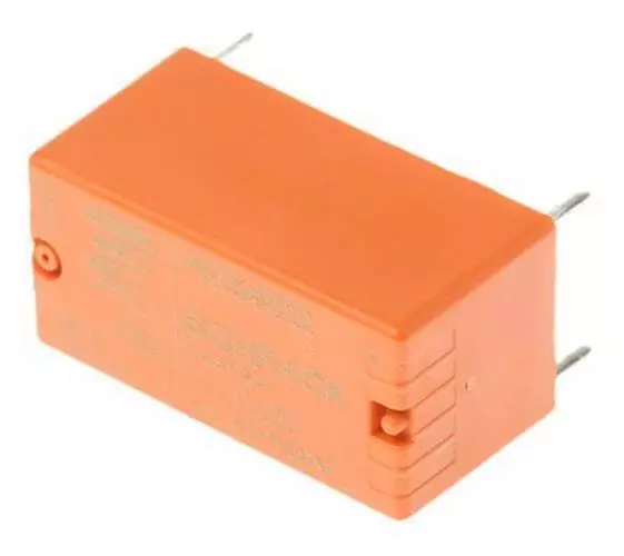 TE Connectivity SPDT PCB Mount Latching Relay - 5 A  12V dc