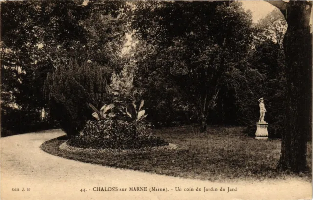 CPA CHALONS-sur-MARNE - A corner of the Jardin du Jardin (742374)