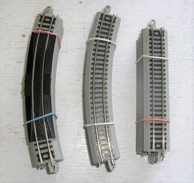 Lot of 18 pcs. Bachmann N scale E-Z Track: 6 Straights + Full Circle of Curves