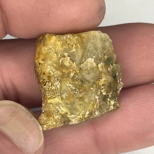 Mineralized gold quartz specimen 11.1 Grams