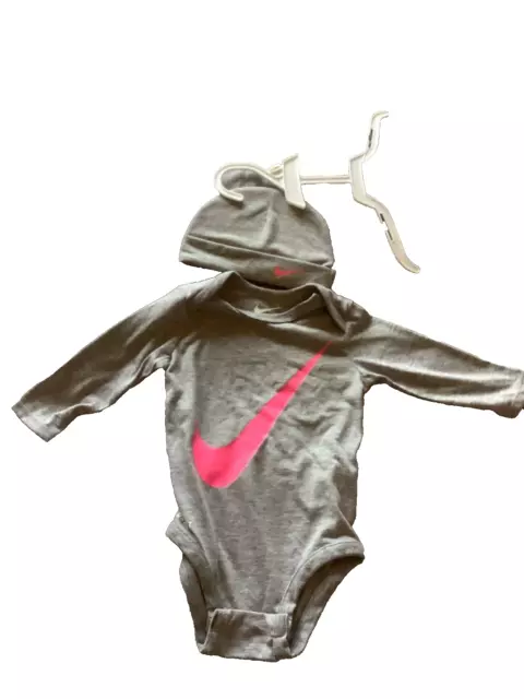 Nike Baby grow and hat age 6-9 months Grey