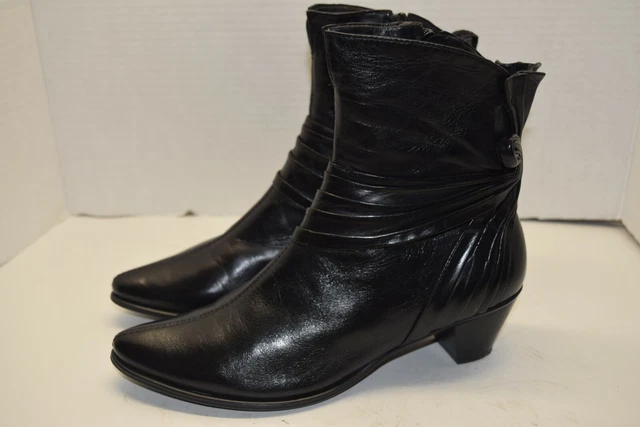 EVERYBODY Women's Shoes Black Leather Slip On Zipper Almond Toe Ankle Boots 6 36