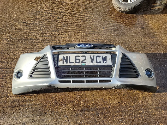 Ford Focus Mk1 01-05 Headlights Pair - Refurbished, excellent condition