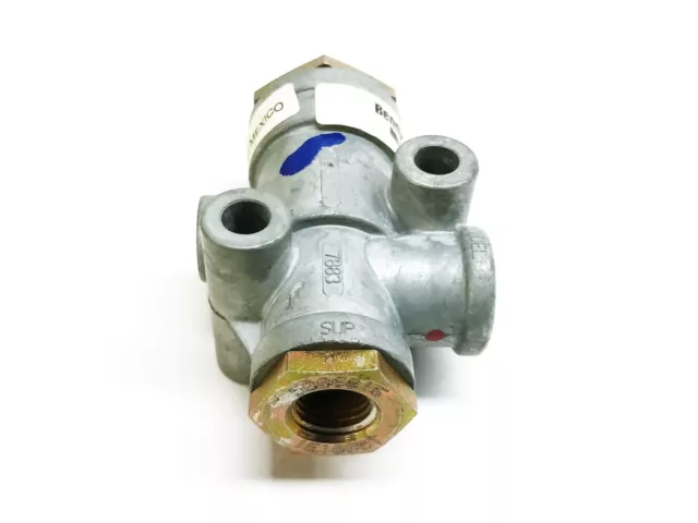 International Bendix Synchronous Air Horn Valve 3542905C1 NOS