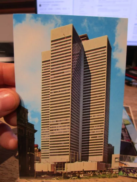 V8 QUEBEC CANADA Old Postcard Montreal Place Ville Marie Apartment Office Tower