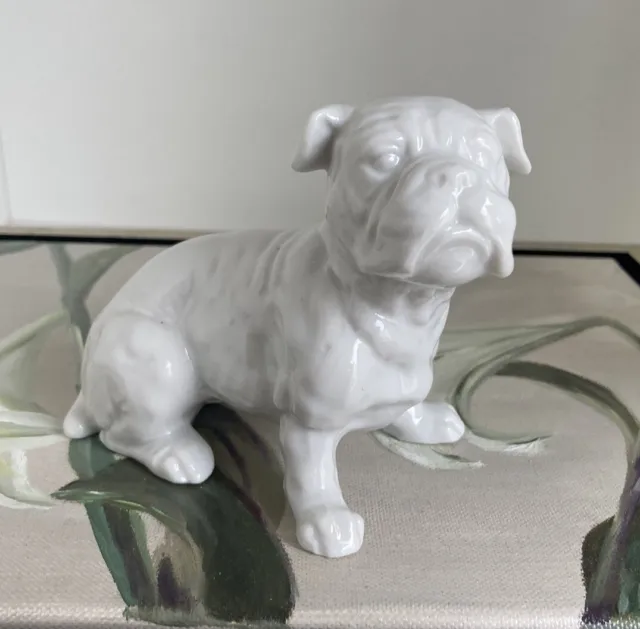 Bulldogge Porzellan glasiert weiß möchte auf Ihren Schreibtisch